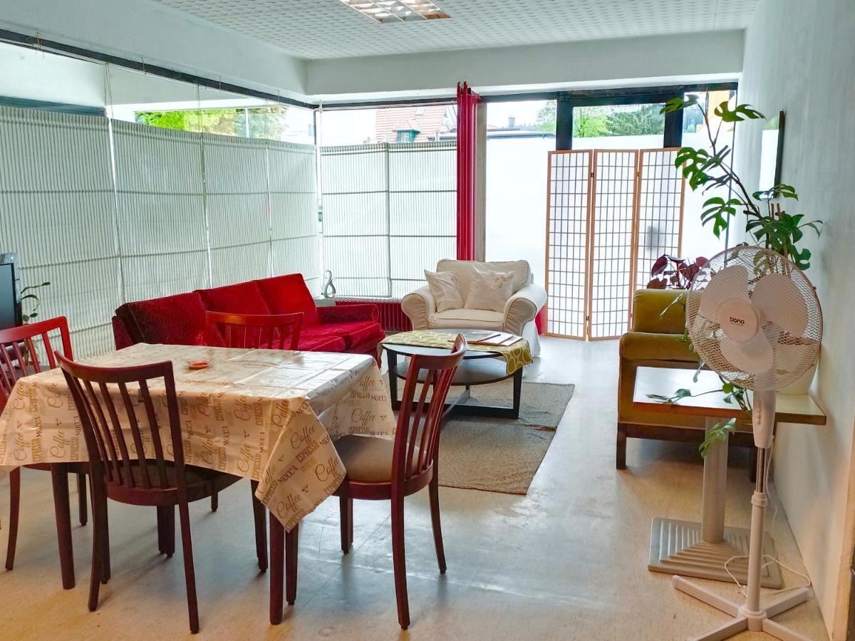 Lounge-Style-Hostel Sankt Veit an der Glan Buitenkant foto